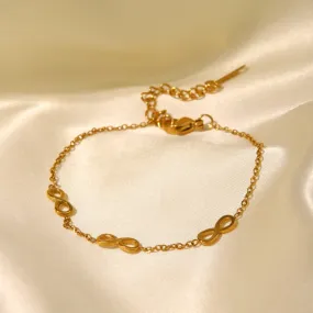 18K Gold Classic Fashion Infinity Symbol Design Light Luxury Style Bracelet Necklace Set