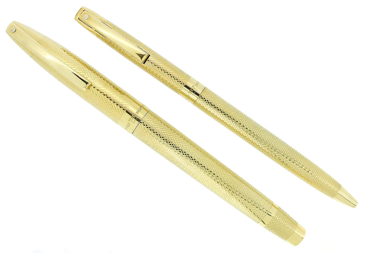 1970S SHEAFFER IMPERIAL TD 18K SOLID GOLD MASTERPIECE BARLEYCORN PATTERN FOUNTAIN PEN & BALLPOINT PEN SET