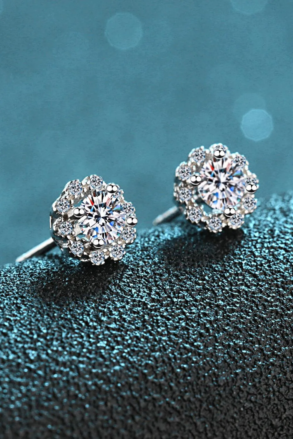 Elegant Floral Moissanite and Zircon Stud Earrings - 1 Carat Total Weight