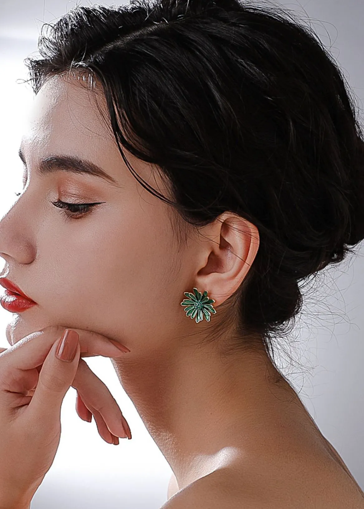 Green Daisy Floral Stud Earrings