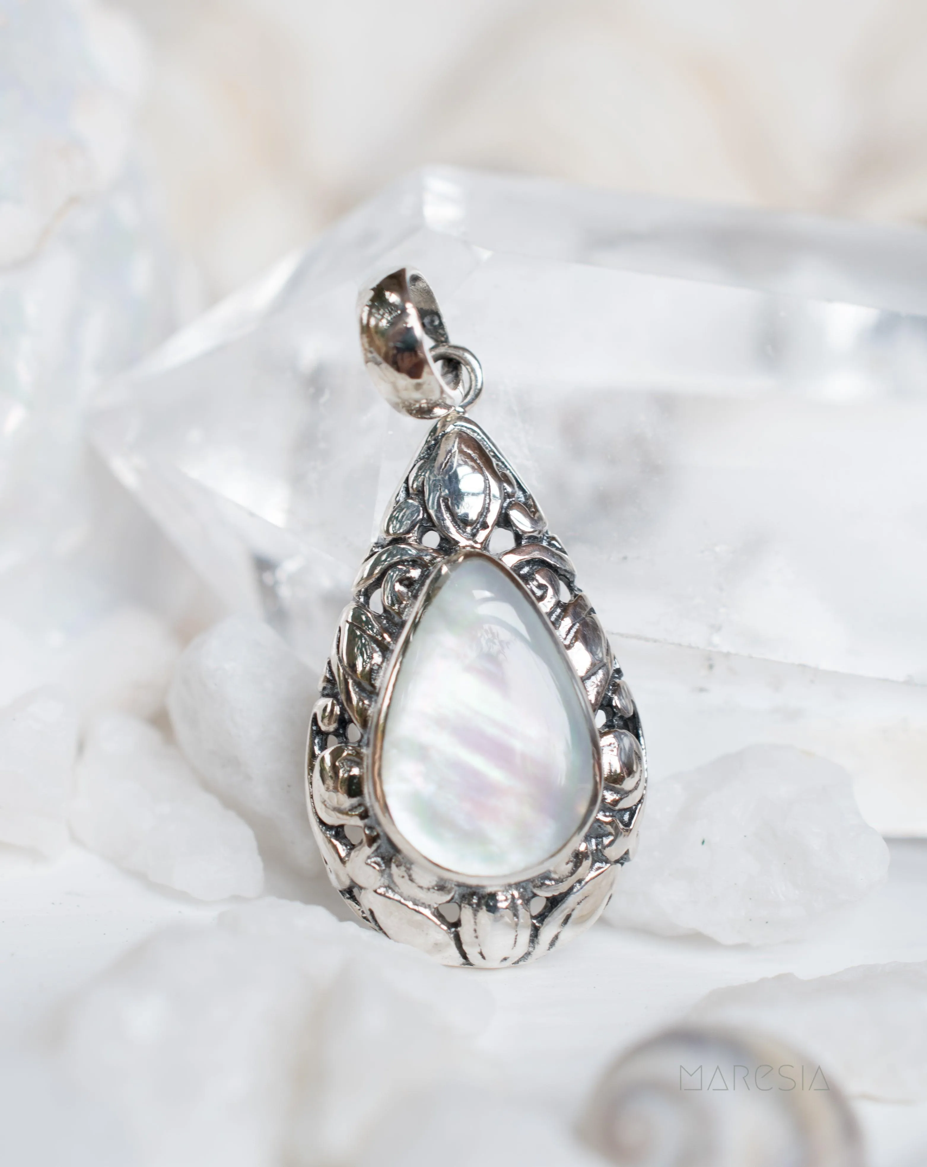 Pendant ~ Abalone, Mother of Pearl or Coral ~ Sterling Silver 925 ~SMP012