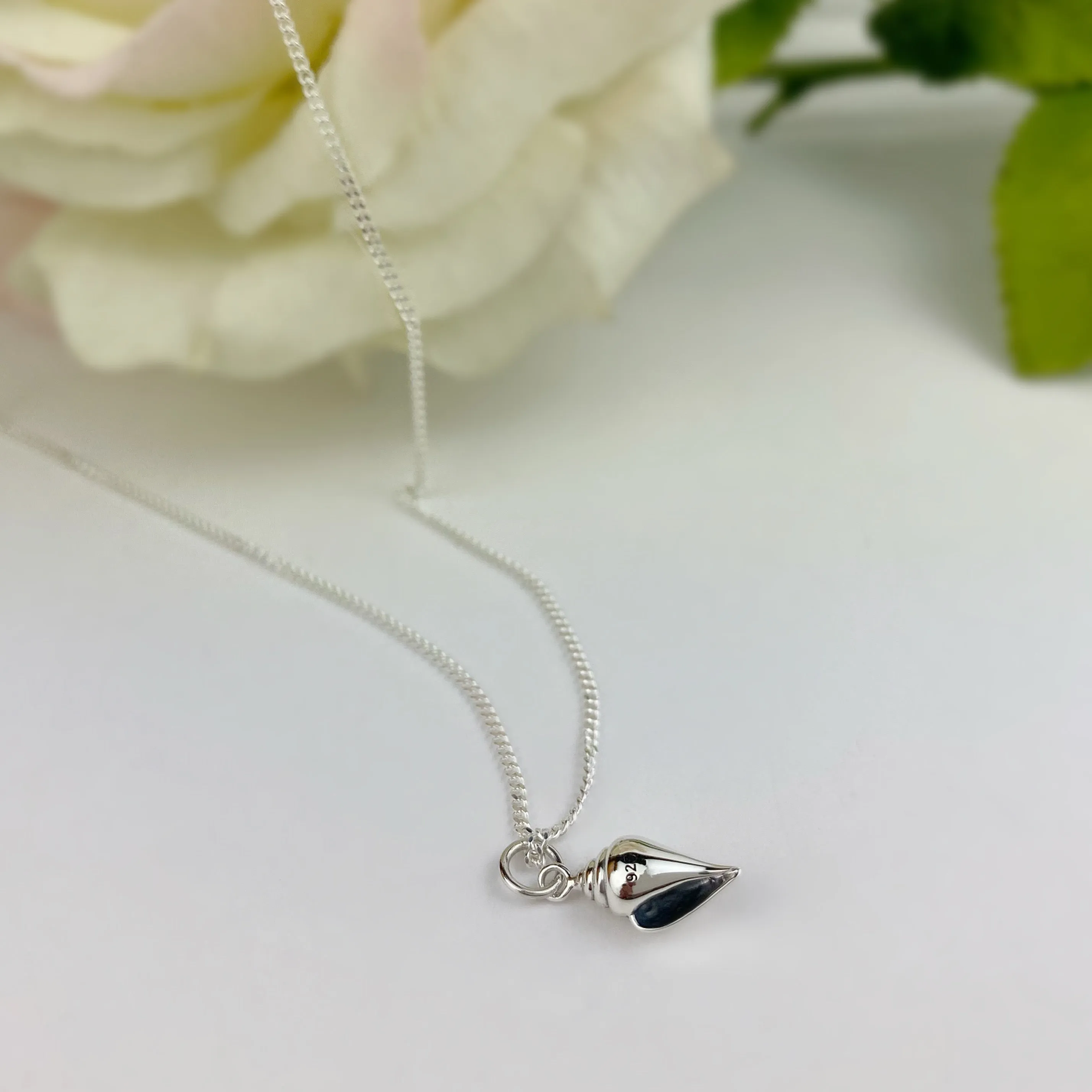 Silver Conch Pendant - VP202